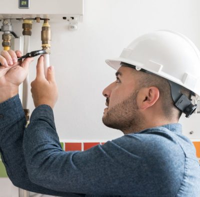 _boyler_ustanovka_gettyimages_1300212904_4ea17479a2685f9a5ff99178923da73f_1200x675